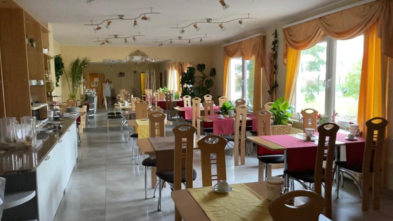 Hotel Merkur Garni Sarstedt Eksteriør bilde