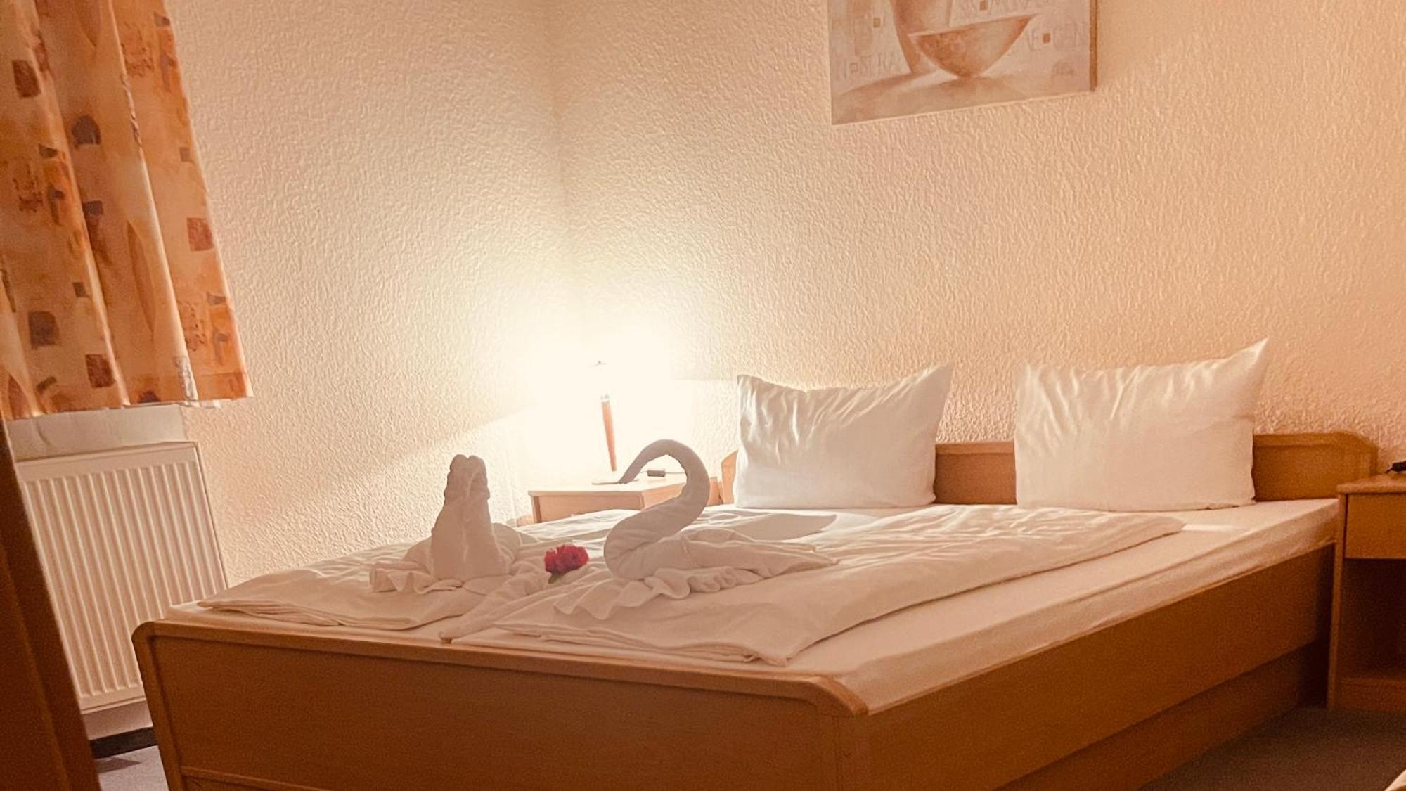 Hotel Merkur Garni Sarstedt Eksteriør bilde
